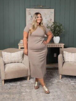 Short Sleeve Dress W/ Side Slit | S-3X -STACCAT Clothing Shop 2612dc2a30e87bf8f97ef3aeb8727bcd