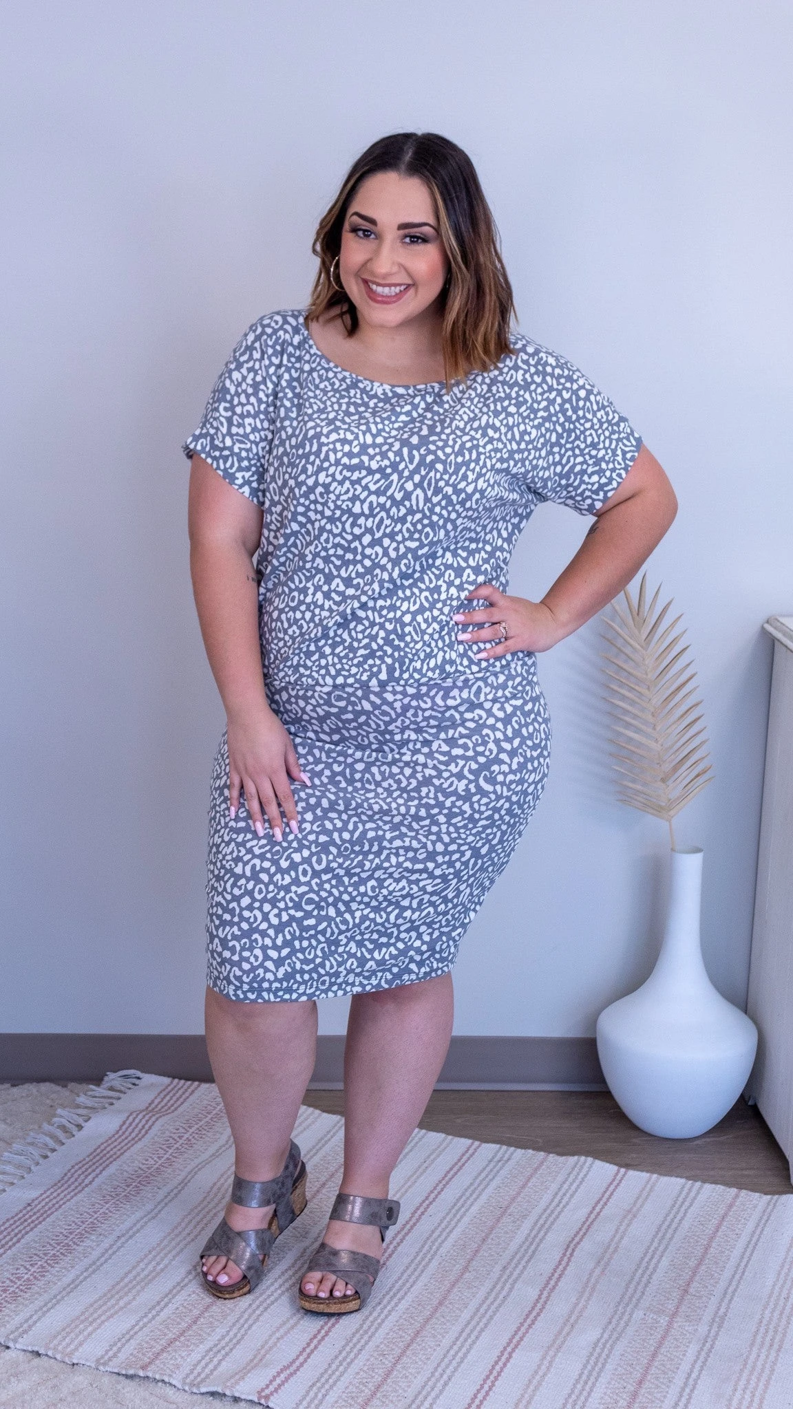 Tabin Dress *Final Sale* 4 Tabin Dress *Final Sale* - Image 2